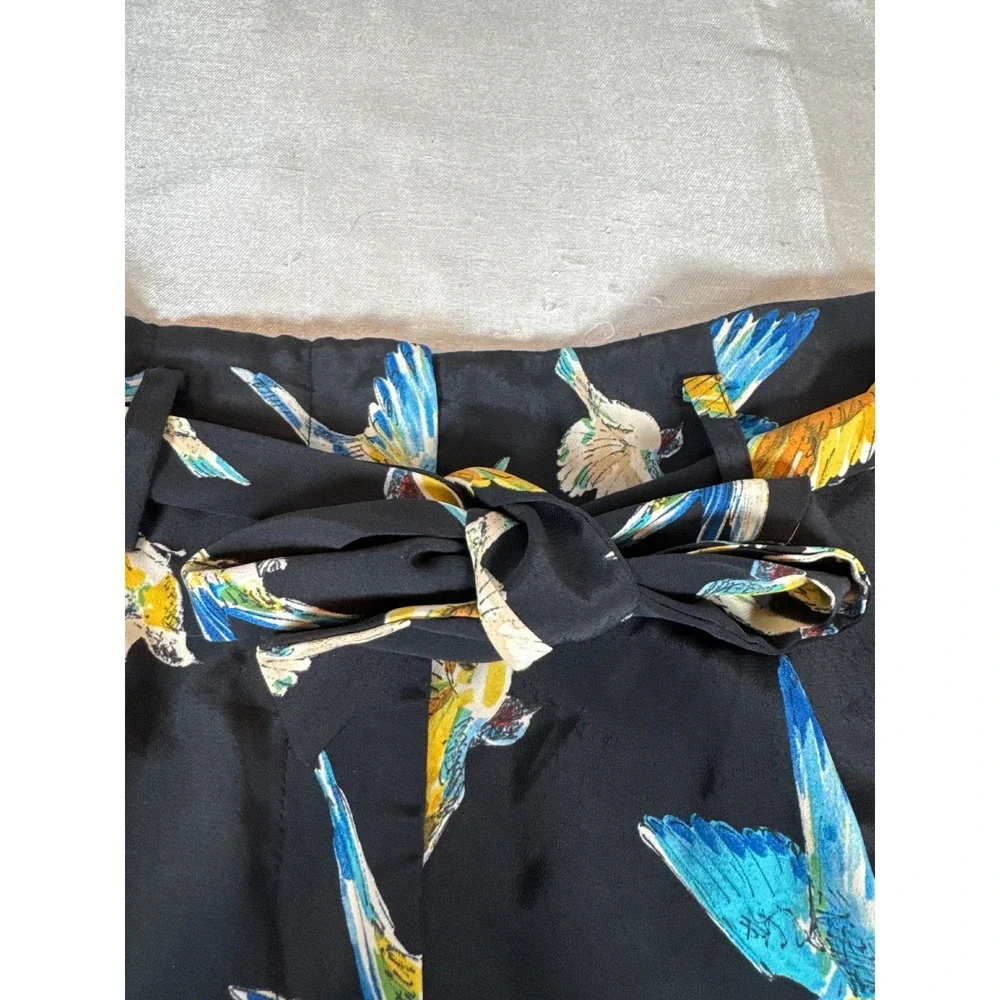 Zara Black Bird Print Tie Waist Shorts Womens XS‎ Casual Stylish